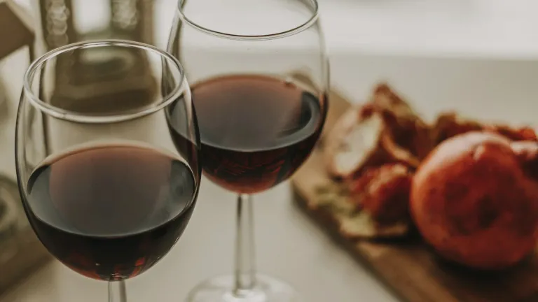 Discovering Rasheh Wine: A Journey Through Iran’s Unique Vintage